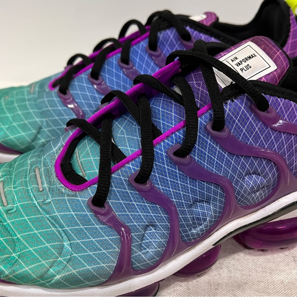 Nike Air Vapormax Plus Hyper Violet Black | Women’s size 10